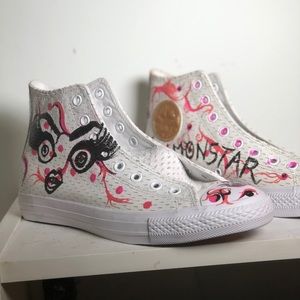 GLAMONSTAR ™ Custom hand painted converse sneakers